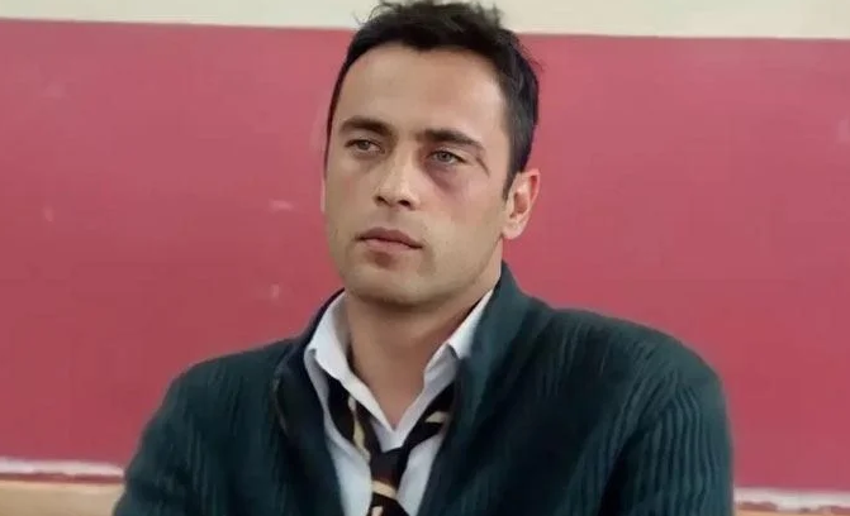 Arka Sıradakiler’in Oktay’ı Bülent Çetinaslan yıllara meydan okuyor!