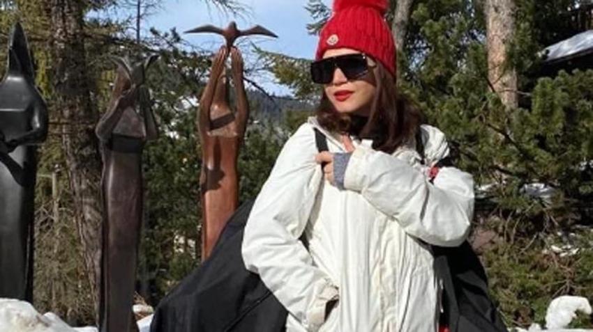 Ünlü oyuncu Feyza Civelek'ten kısa bir tatil kaçamağı!