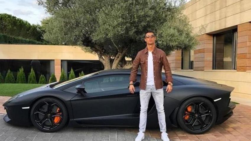 Ronaldo'nun şaşırtan araba koleksiyonu! 22 milyon dolar...