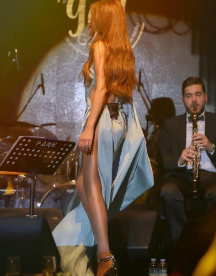 Seren Serengil'in derin dekoltesi olay oldu! Eleştirdiği Gülşen'e benzetildi