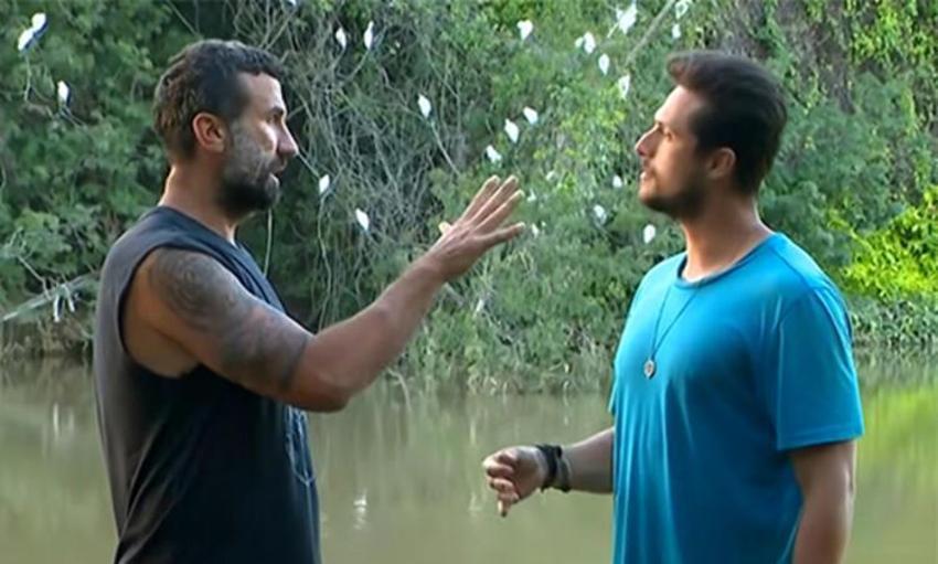 Survivor'da Gökhan ile Hikmet arasında tansiyon yükseldi! Yaptığı hareket olay oldu