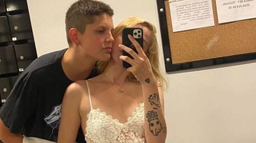 Ebrar Karakurt'tan ayrılan İmge'den olay yaratacak poz!