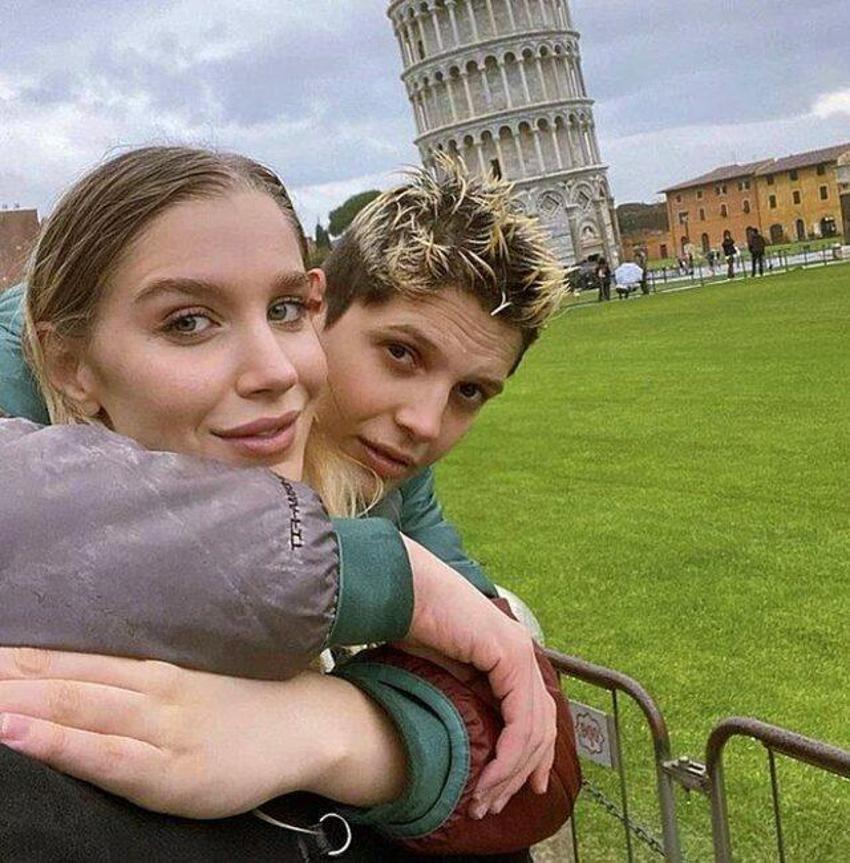 Ebrar Karakurt'tan ayrılan İmge'den olay yaratacak poz!