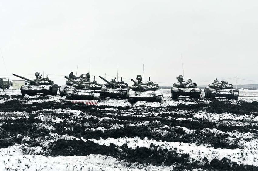 İngiltere'den Ukrayna'da darbe iddiası! Rusya saldırmaya başladı...