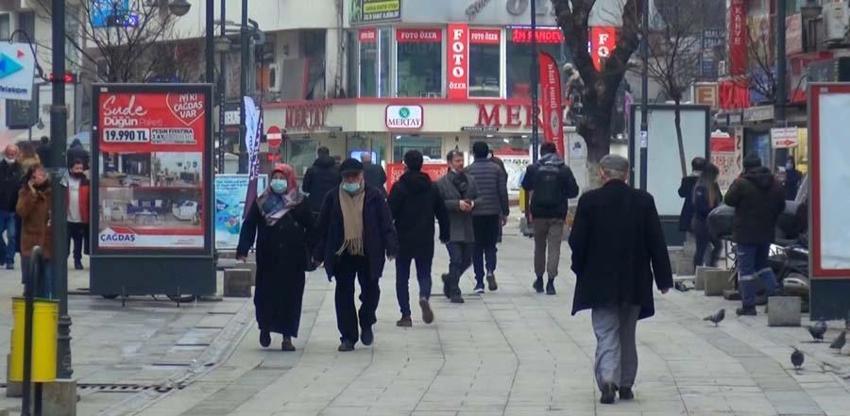 İllere göre haftalık vaka haritası belli oldu! Bakan Koca açıkladı: Zirvedeki iller değişti...