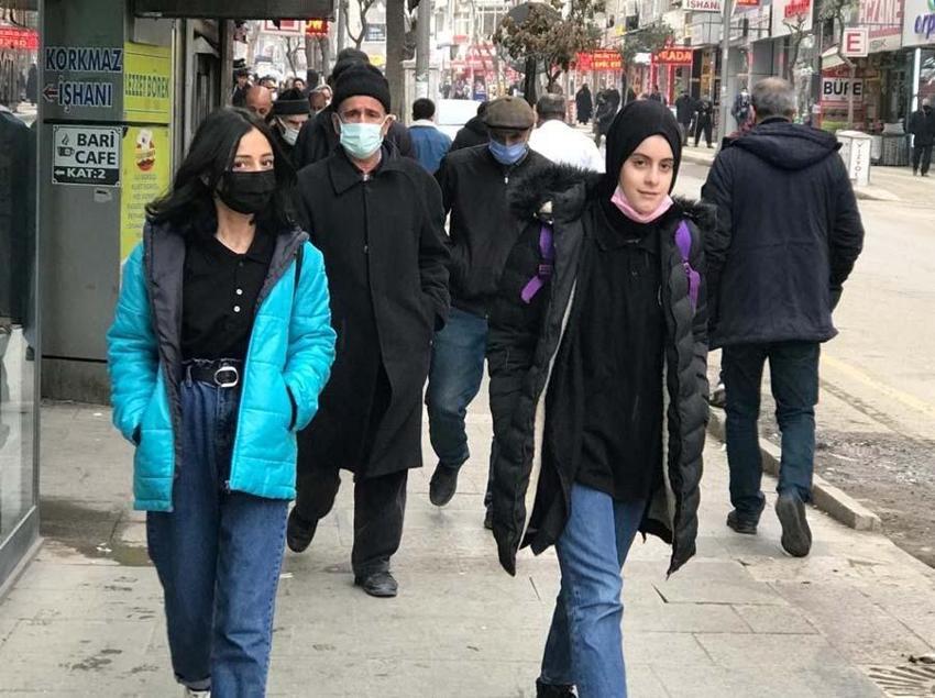 İllere göre haftalık vaka haritası belli oldu! Bakan Koca açıkladı: Zirvedeki iller değişti...