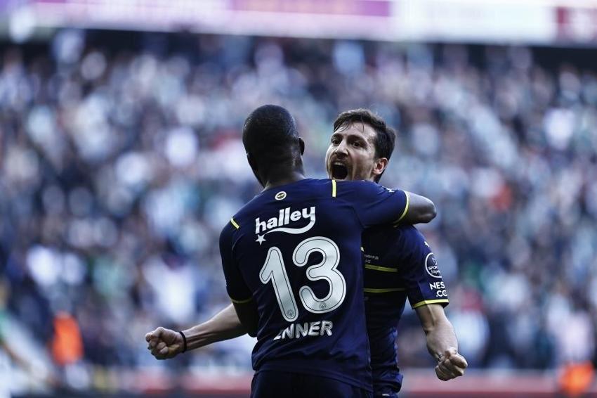 Fenerbahçe'de 4 yıldız şimdiden eşyalarını topladı! 2'si bedavaya diğer ikisi 45 milyon euro'ya...