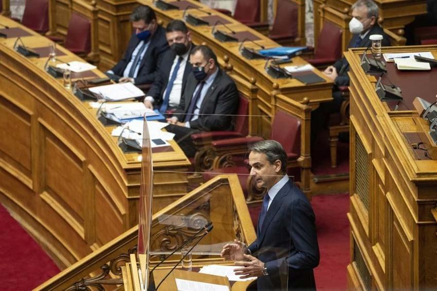 Yunanistan'dan Fransa'ya tepki: Türkiye adaların egemenliğinden şüphe ederken...