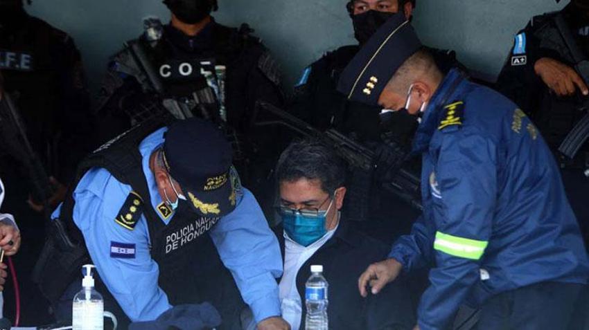 Honduras'ta eski devlet başkanı Juan Orlando Hernandez'i canlı yayında gözaltına aldılar!