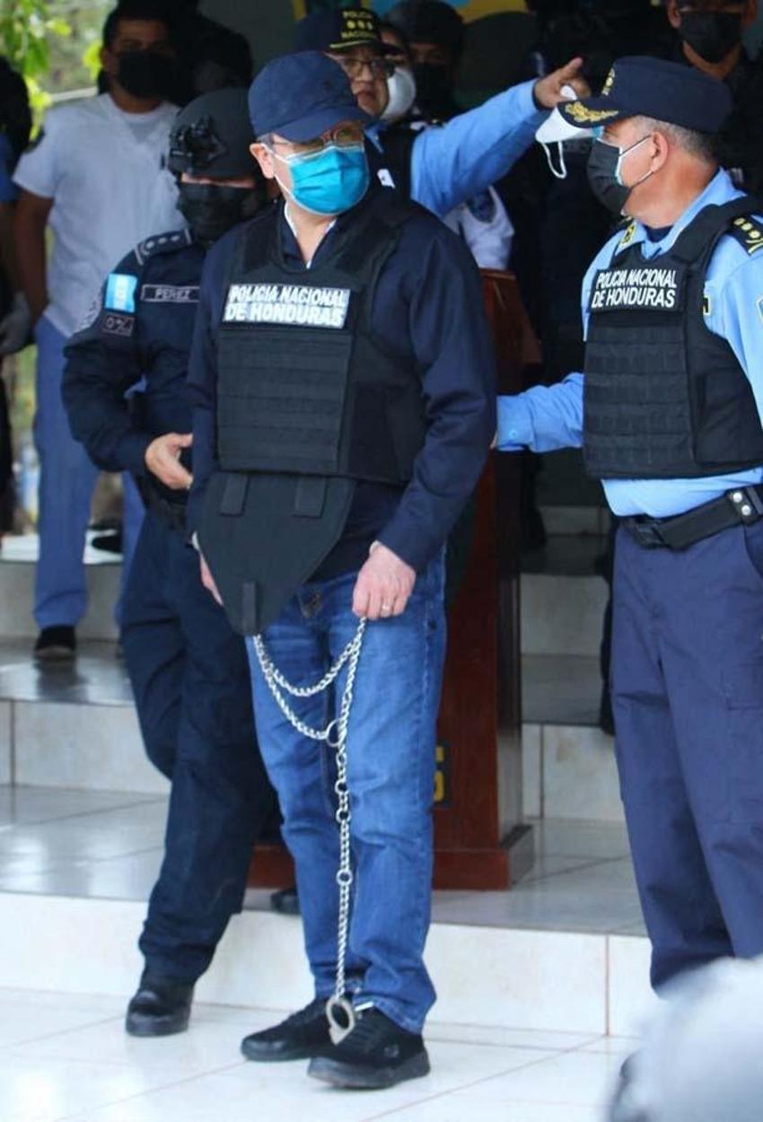 Honduras'ta eski devlet başkanı Juan Orlando Hernandez'i canlı yayında gözaltına aldılar!