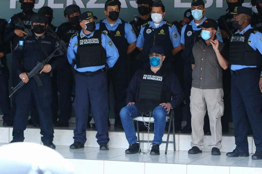 Honduras'ta eski devlet başkanı Juan Orlando Hernandez'i canlı yayında gözaltına aldılar!
