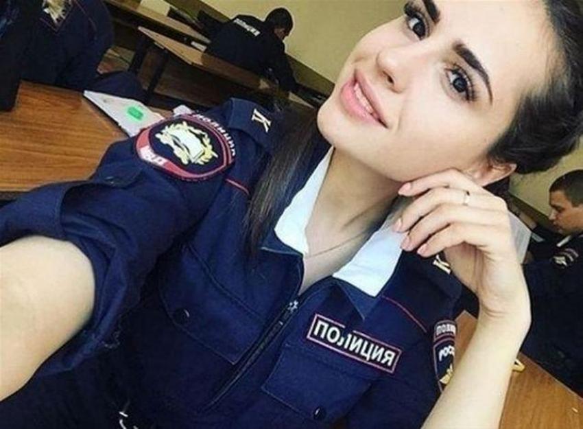Kadın askerler fotoğrafları çekinmeden sosyal medyadan paylaştılar!
