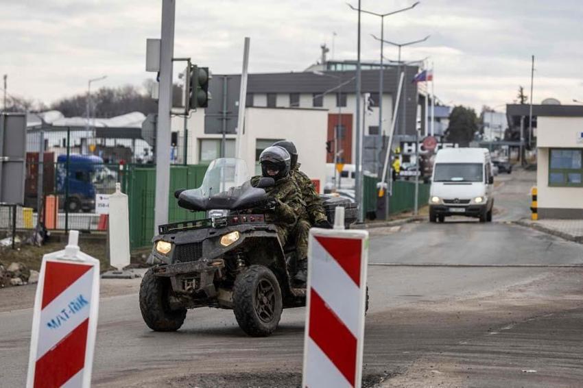 Dünya kırmızı alarmda! Rusya, Ukrayna'yı işgal edecek mi? Saatler kaldı, bölgeden son dakika gelişmeleri...