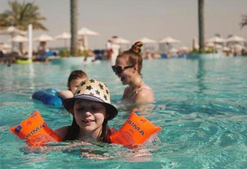 Meryem Uzerli tatilde! Dubai pozlarına beğeni yağdı...
