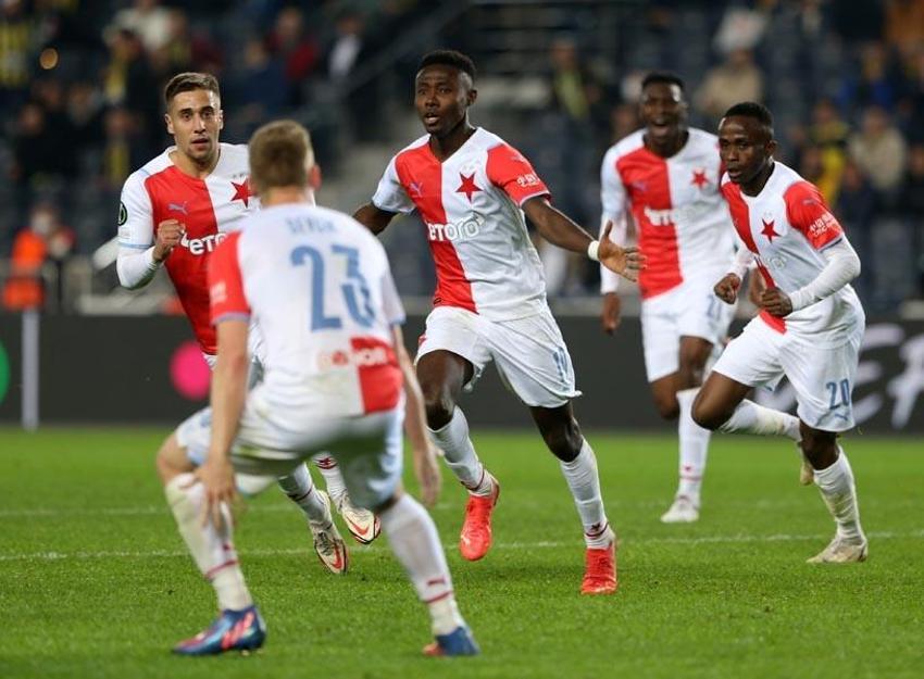 Dünkü maçtan sonra Ali Koç'a şok çağrı! 'Bu iki futbolcuyu bir dakika düşünmeden sat başkan'