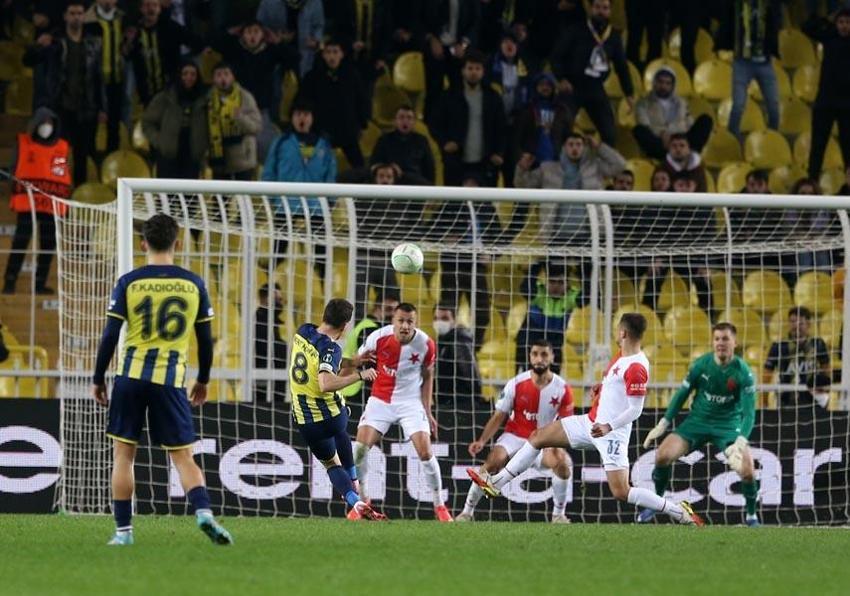 Dünkü maçtan sonra Ali Koç'a şok çağrı! 'Bu iki futbolcuyu bir dakika düşünmeden sat başkan'