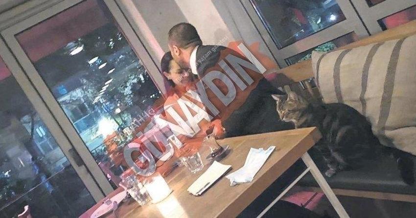 Hülya Avşar yeni sevgilisi Cemal Güzelci ile görüntülendi! Avşar'ı alnından öptü