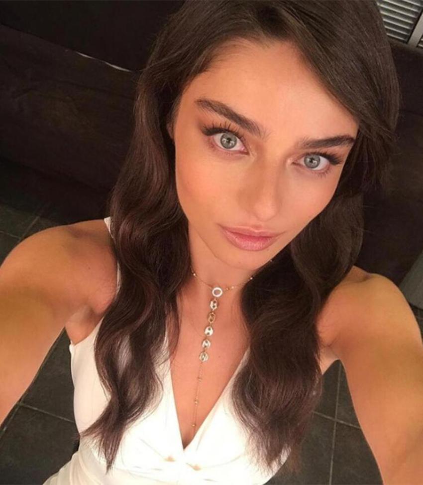 Ayça Ayşin Turan ne diyeceğini bilemedi! 'Beni çok utandırdınız'