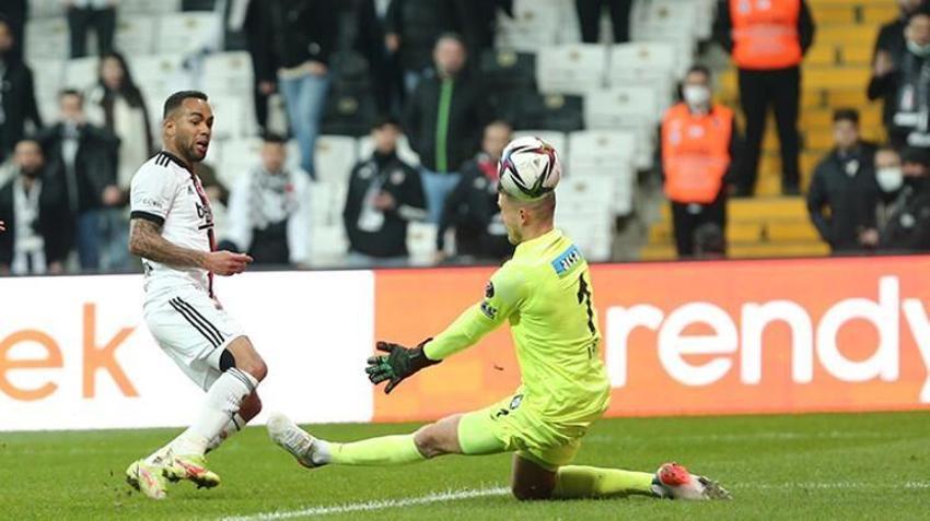 Beşiktaş-Altay maçına damga vurdu! Saha bir anda karıştı, böylesi ilk kez oluyor! Ne yaptın sen Domagoj Vida...
