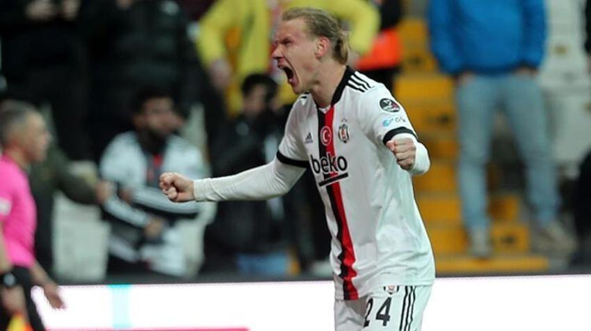 Beşiktaş-Altay maçına damga vurdu! Saha bir anda karıştı, böylesi ilk kez oluyor! Ne yaptın sen Domagoj Vida...