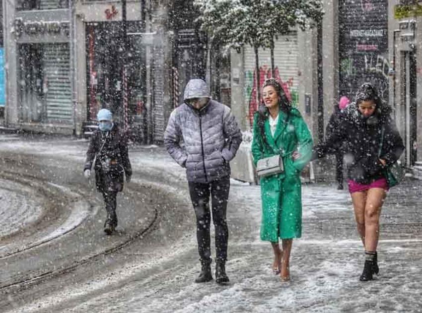İstanbul için korkunç senaryo! ‘Artık kaldırmıyor’ deyip uyardı: Deprem, su krizi, salgınlar, kaos...