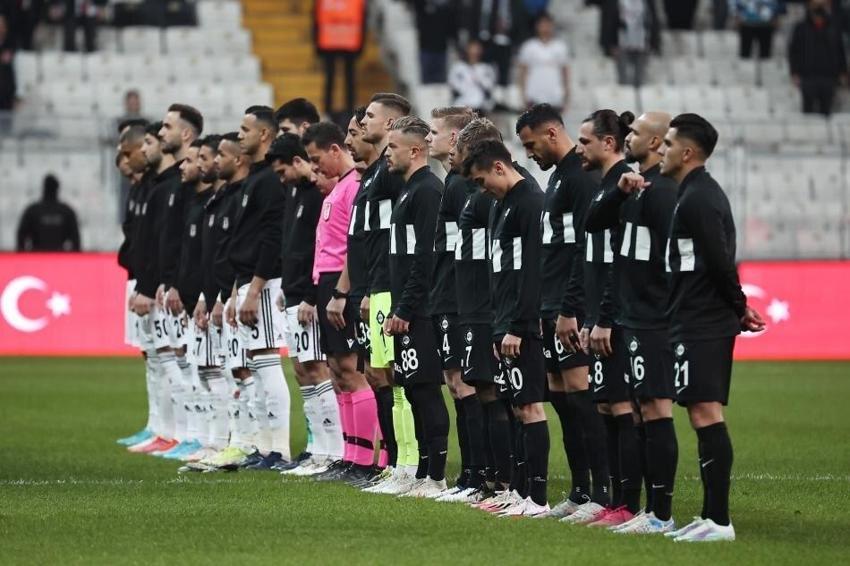 Elvir Balic'ten Önder Karaveli hakkında dikkat çeken yorum! 'Hep aynı sorun, nasıl çözecek bilmiyorum ama...'
