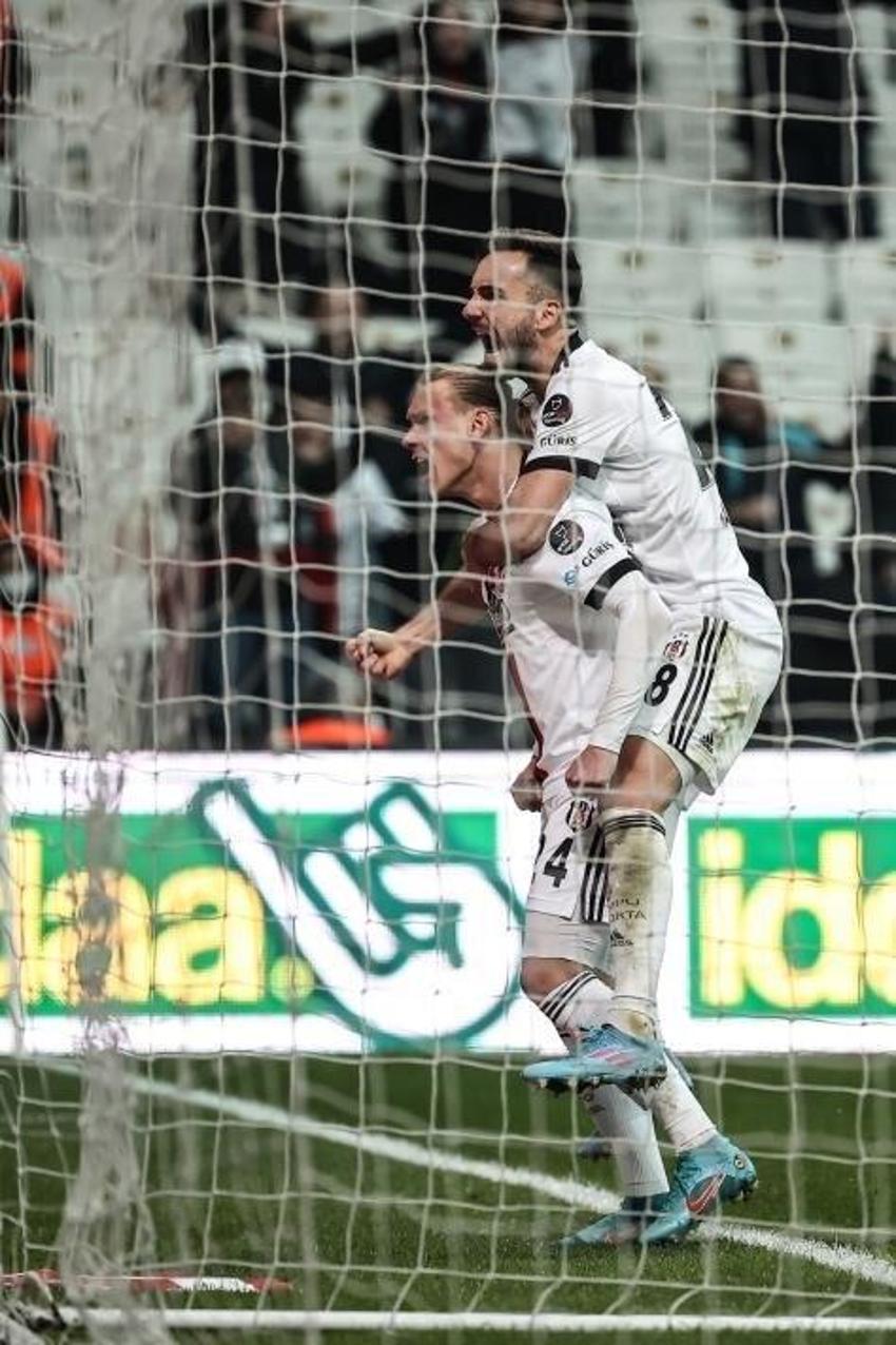 Elvir Balic'ten Önder Karaveli hakkında dikkat çeken yorum! 'Hep aynı sorun, nasıl çözecek bilmiyorum ama...'