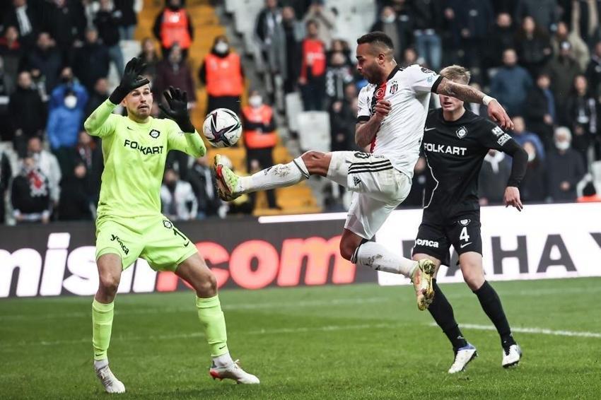 Elvir Balic'ten Önder Karaveli hakkında dikkat çeken yorum! 'Hep aynı sorun, nasıl çözecek bilmiyorum ama...'