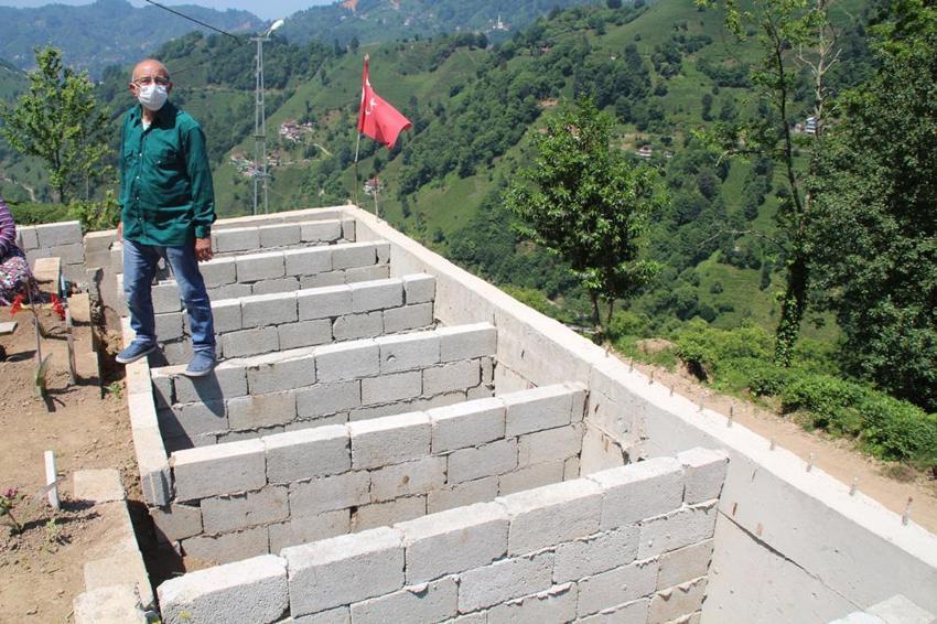 Koronavirüsten 8 akrabasını kaybeden Şenay da entübe edildi!