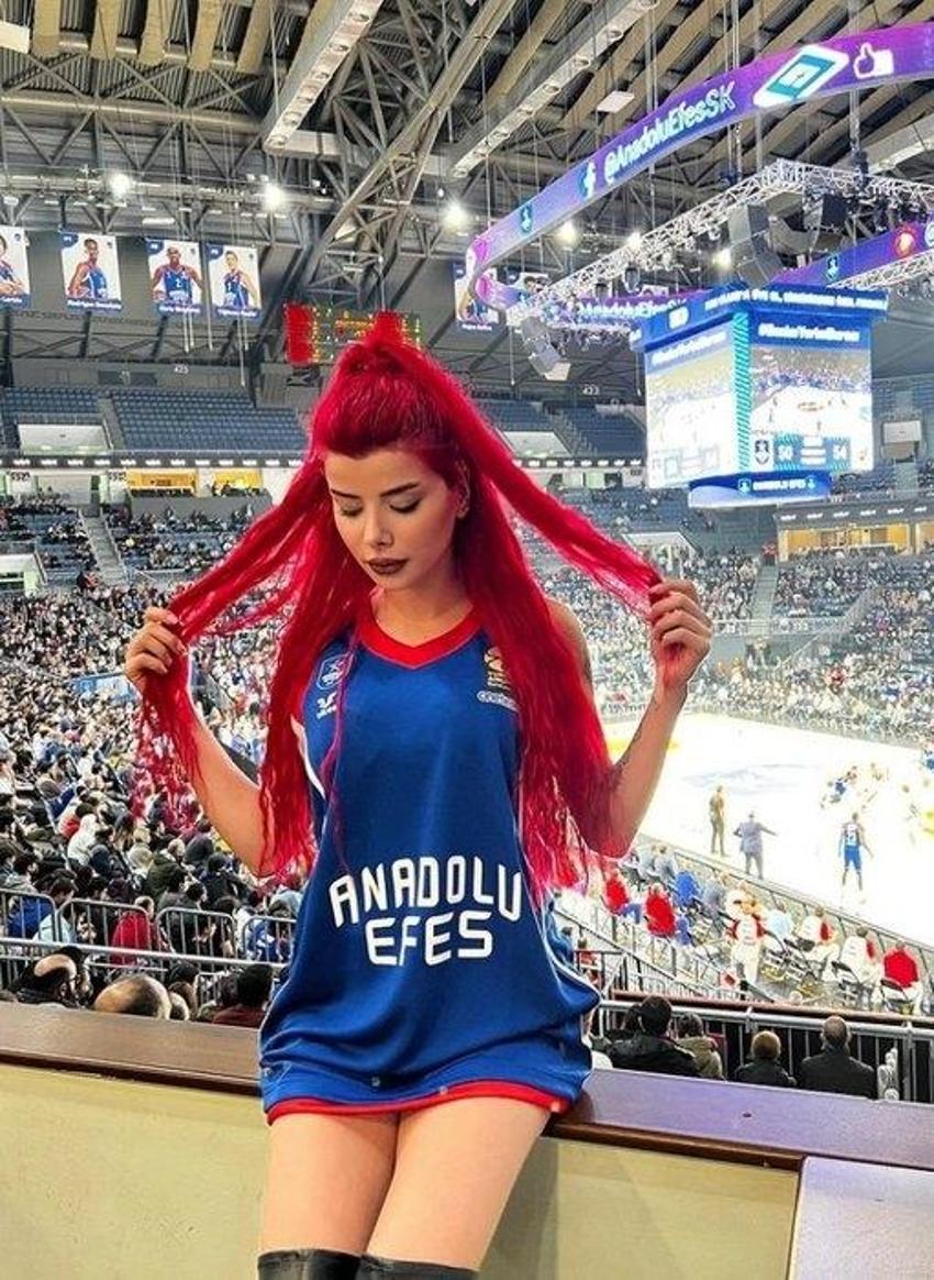 TikTok fenomeni Merve Yalçın tacize uğradı! Eğlence mekanında...
