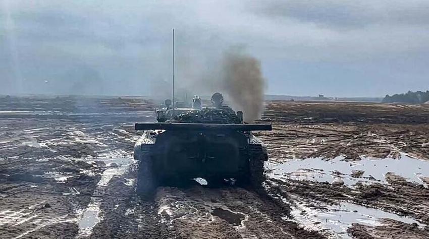 Rusya-Ukrayna krizinde son dakika gelişmesi! Dünyaya duyurdular: 'Putin savaş emrini verdi' 30 bin rus askeri...