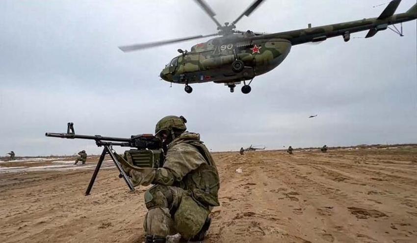 Rusya-Ukrayna krizinde son dakika gelişmesi! Dünyaya duyurdular: 'Putin savaş emrini verdi' 30 bin rus askeri...