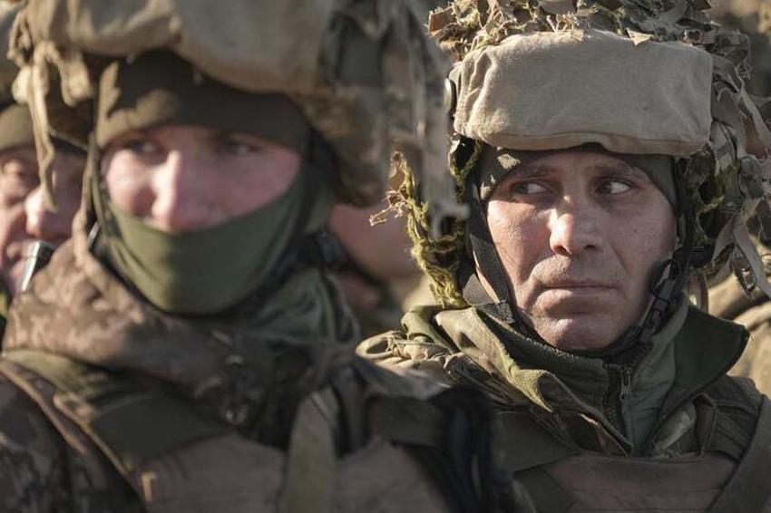Rusya-Ukrayna krizinde son dakika gelişmesi! Dünyaya duyurdular: 'Putin savaş emrini verdi' 30 bin rus askeri...