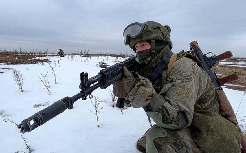 Rusya-Ukrayna krizinde son dakika gelişmesi! Dünyaya duyurdular: 'Putin savaş emrini verdi' 30 bin rus askeri...