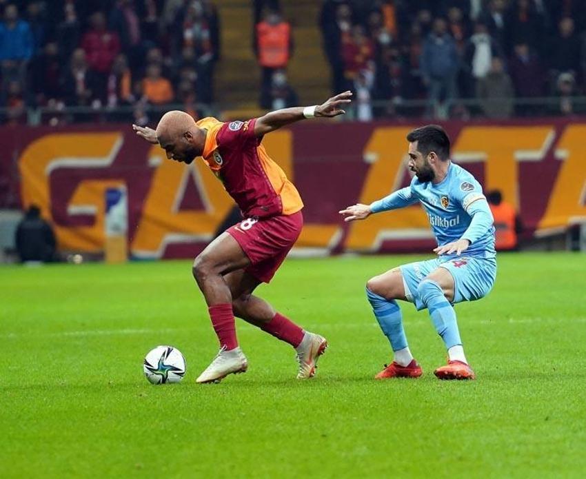 Galatasaray'da 4 kadro dışı birden! Kafile Göztepe'de Arda Turan Fatih Terim'le yemekte...