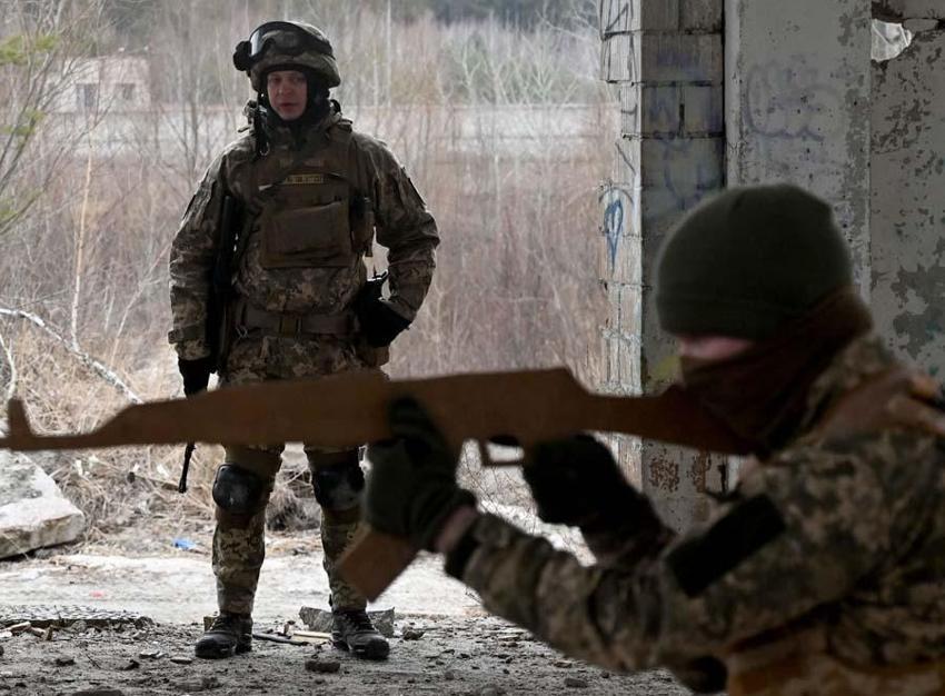 Rusya sınır kontrol noktasına roket düştü Ruslar Ukrayna askerlerini öldürdü! Putin: Somut bir tehditle karşı karşıyayız...