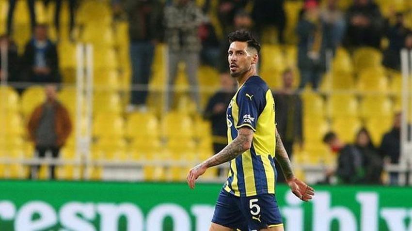 Camia Ferdi Kadıoğlu'nu takip ederken... Fenerbahçe'de sürpriz ayrılık ülkesine geri dönüyor