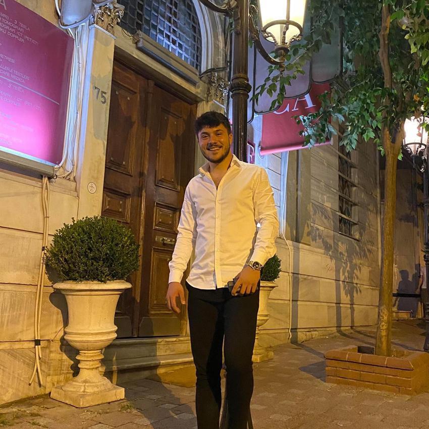 'O Ses Türkiye' yarışmacısına silahlı saldırı! Sürünerek girdiği dükkanda yardım bekledi