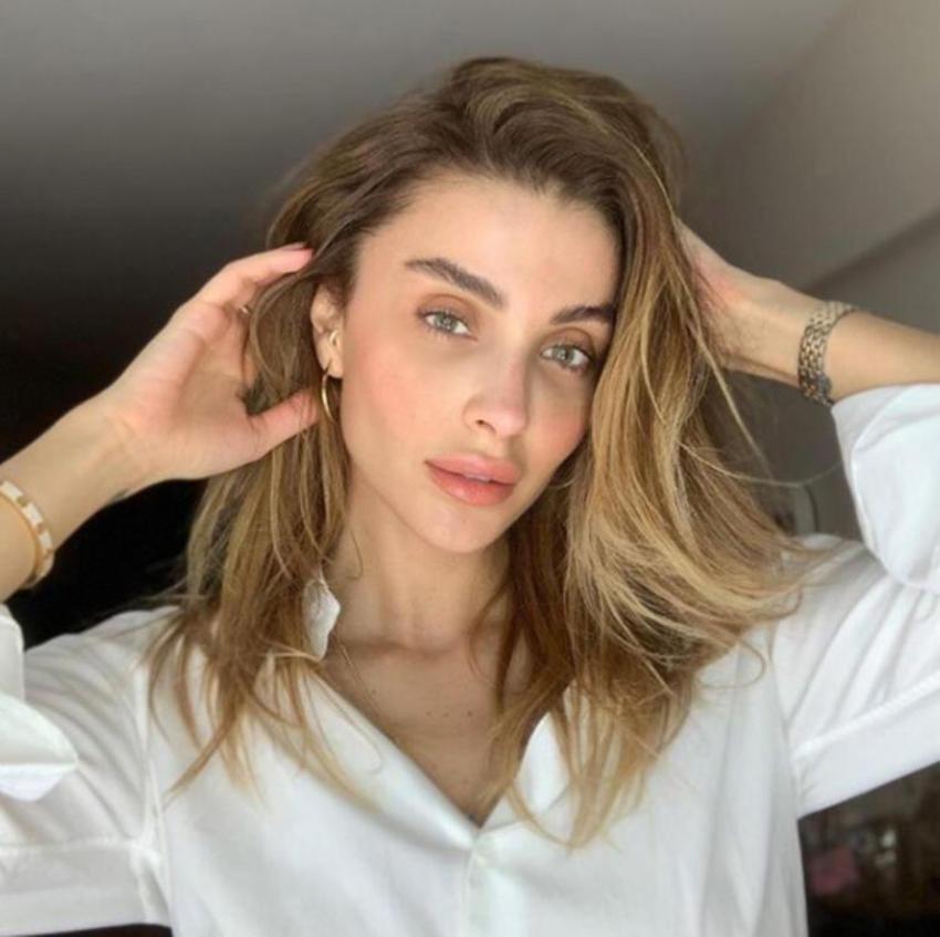 Özge Ulusoy'dan samimi itiraflar! 'Kulaklarım büyüktür, bebek ayağı gibidir'