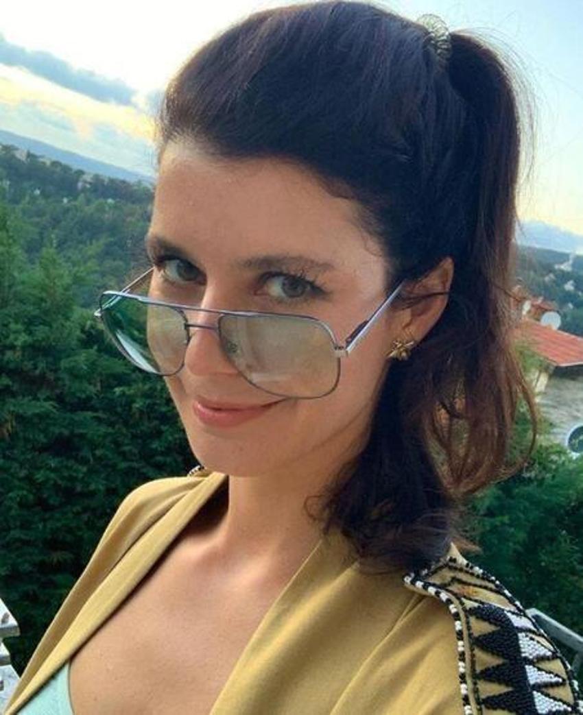 Beren Saat imaj değiştirdi,yorum yağdı! 'Bihter Ziyagil olmuşsun'