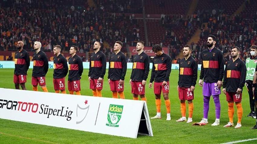 Galatasaray'da bileti kesilen isimler belli oldu! 7 isim için ayrılık kararı!
