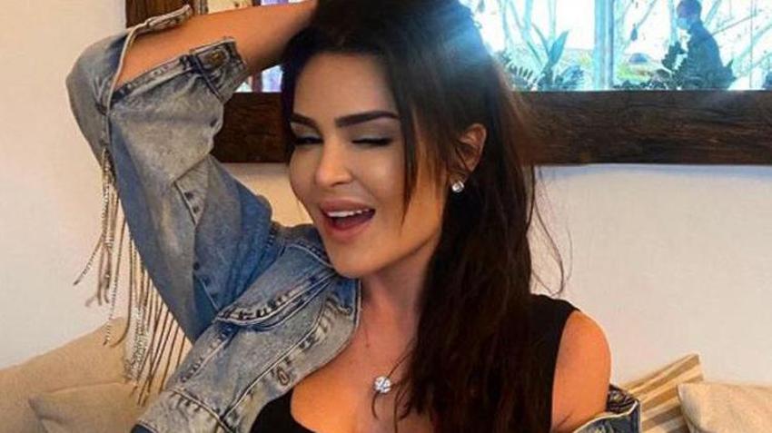 Selin Ciğerci o soru karşısında neye uğradığını şaşırdı! 'Para karşılığında...'