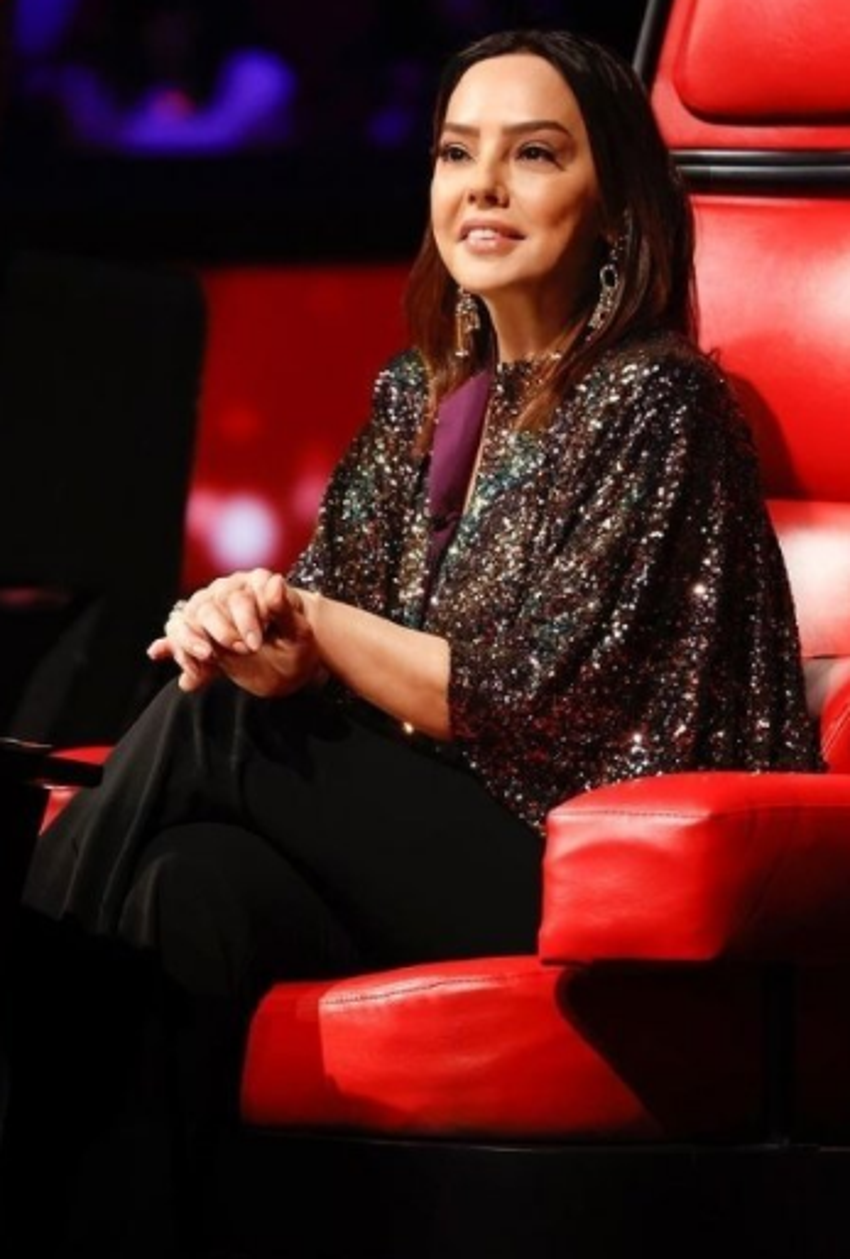 Iraklı iş insanı Ebru Gündeş'i yakın markaja aldı!