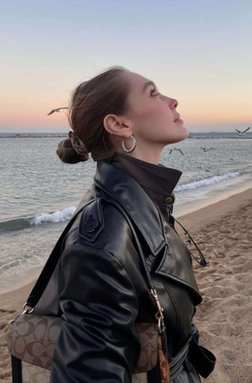 Ukraynalı model Lisaveta Karibskaya ağlayarak paylaştı! "Ordumuza yardım et"