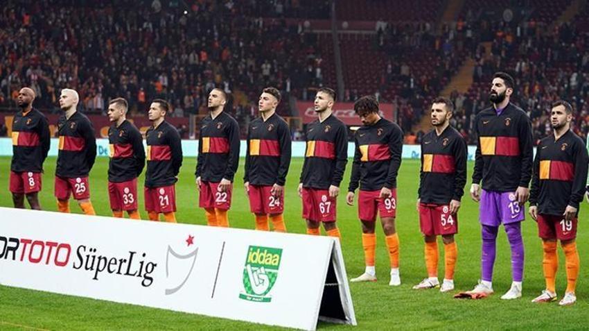 Galatasaray - Barcelona ile eşleşti Arda Turan alay konusu oldu! 'Kilolu...'