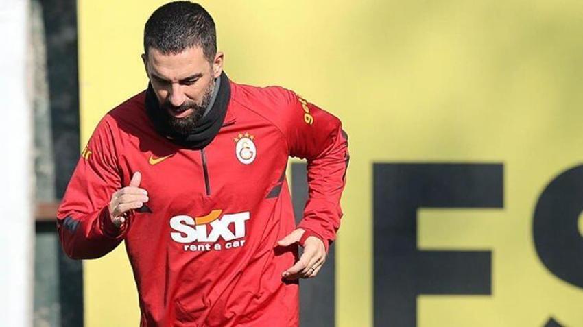 Galatasaray - Barcelona ile eşleşti Arda Turan alay konusu oldu! 'Kilolu...'