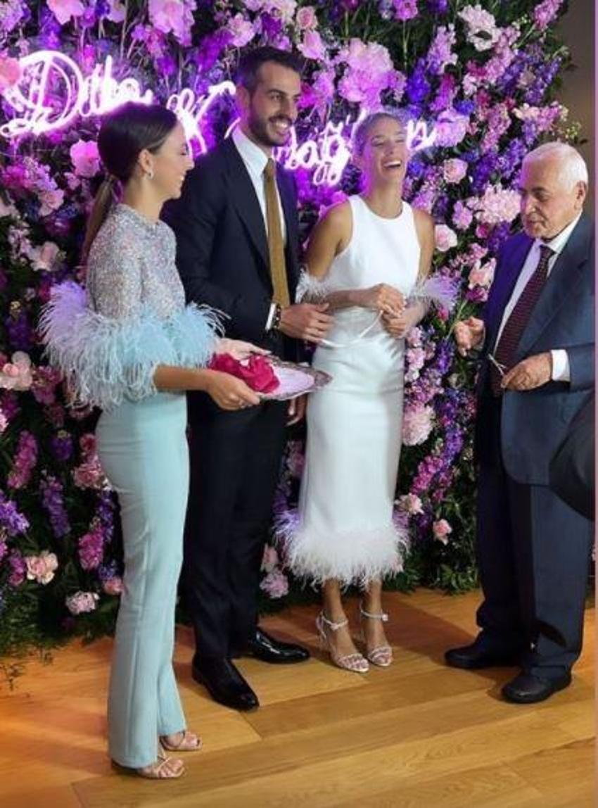 Dila Tarkan ile Dağhan Doğruer nişanlandı
