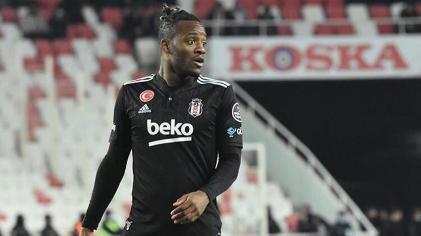 Sivasspor-Beşiktaş maçında damga vurdu! Resmen yıktı geçti, yıllar sonra ilk kez oluyor! Hakemin VAR kararı sonrası...