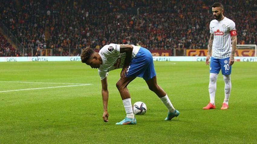 Eski takım arkadaşına saldırdı maçtan sonra sosyal medya paylaşımı olay yarattı!
