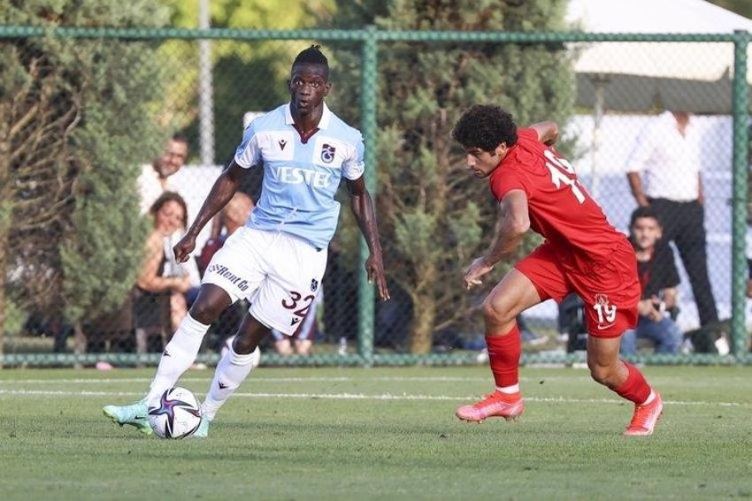 Beşiktaş'tan sürpriz transfer! Trabzonspor'da sözleşmesi feshedilen oyuncuya 500 bin euro...
